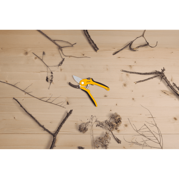 Sekatorius atraminiais ašmenimis STIGA