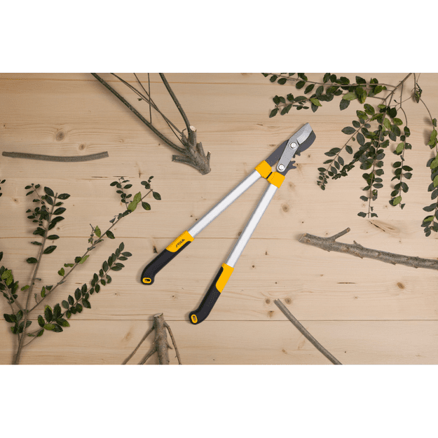 Genėjimo žirklės ilga rankena prasilenk.ašm. STIGA